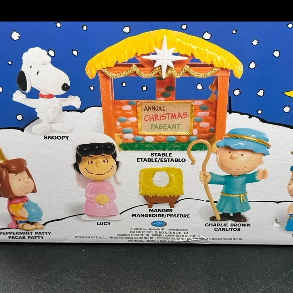 Charlie Brown Christmas Nativity Set Deluxe 7 PC Scene Peanuts